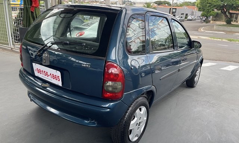 Chevrolet Corsa Hatc...