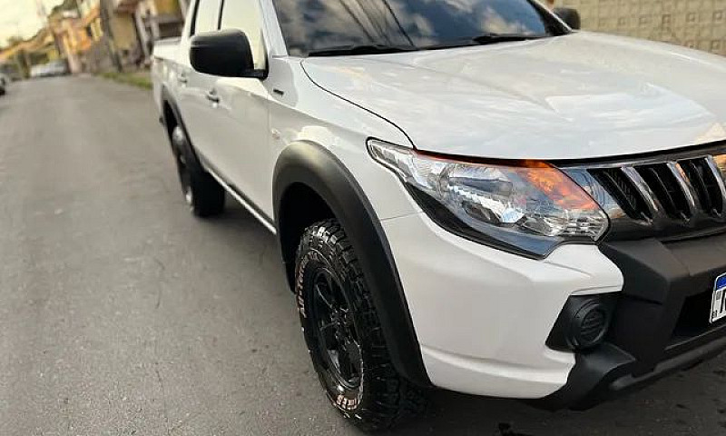 L200 Triton Outdoor ...