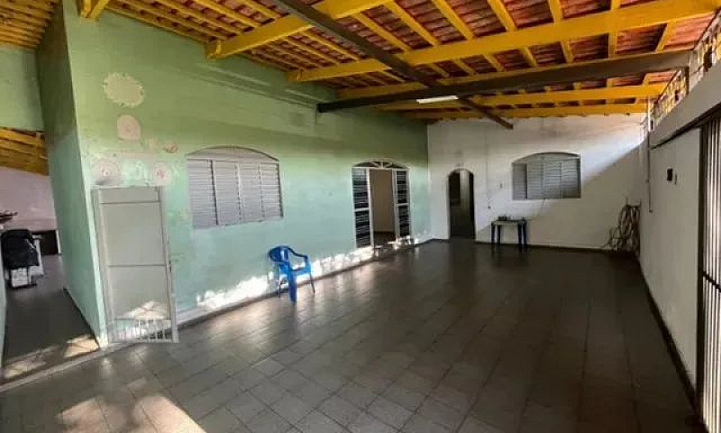 % Casa Com Três Quar...