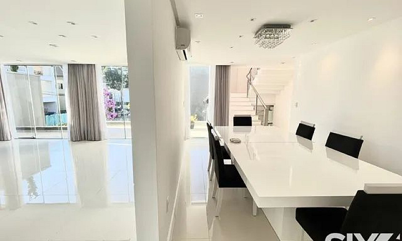 Casa Triplex Em Cond...