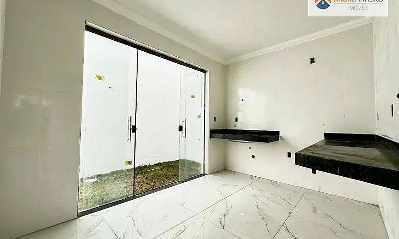Casa Com 3 Quartos À...