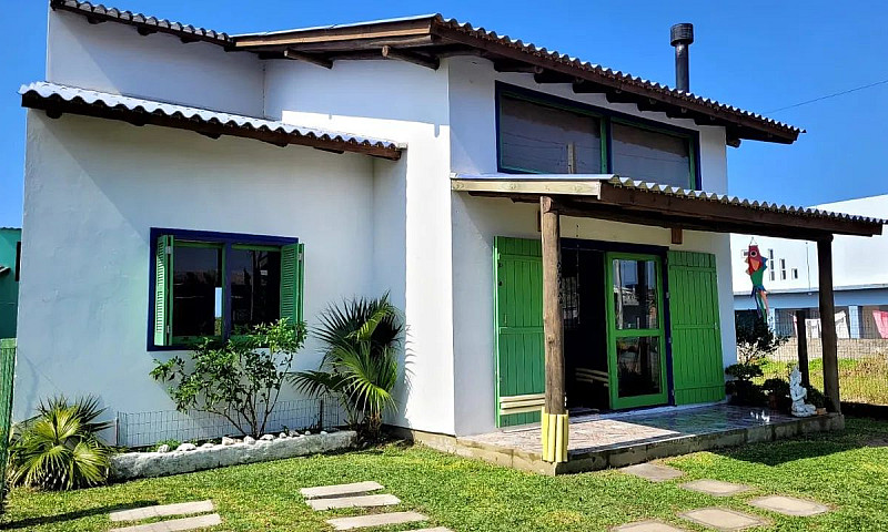 Casa Em Torres / Pas...