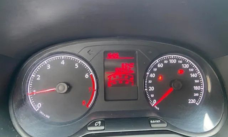 Volkswagen Voyage 1....