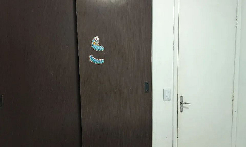 Aluga-Se Quarto Segu...
