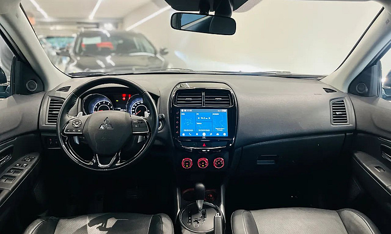 Mitsubishi Outlander...