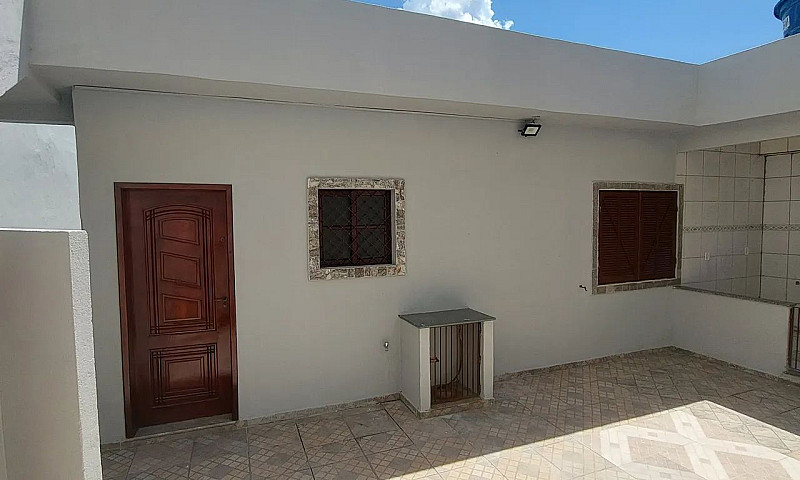 Casa Com 2 Quartos N...