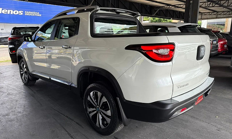 Fiat Toro Volcano 2....