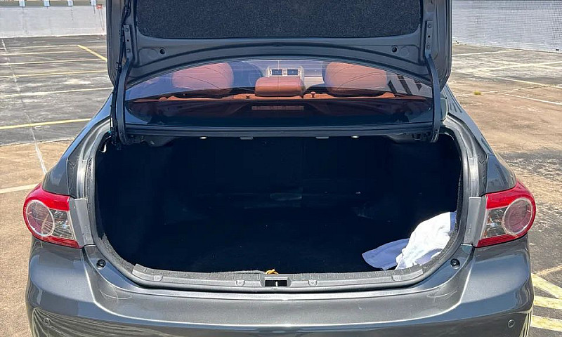 Toyota Corolla Gli 1...