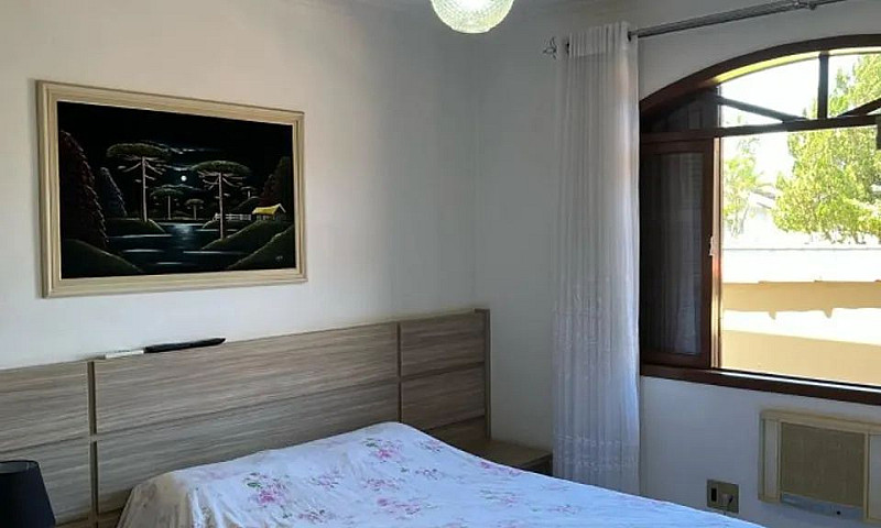 Casa Averbada Com Pi...