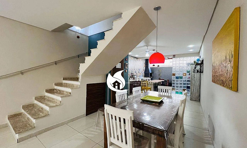 Casa Com 3 Dormitóri...