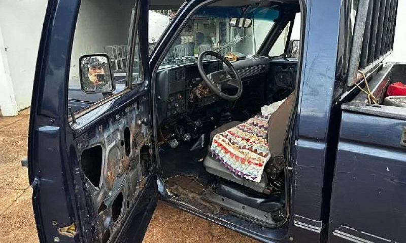 Chevrolet D-20 4.0 C...