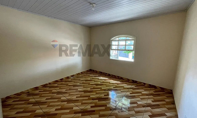 Casa Com 1 Dormitóri...