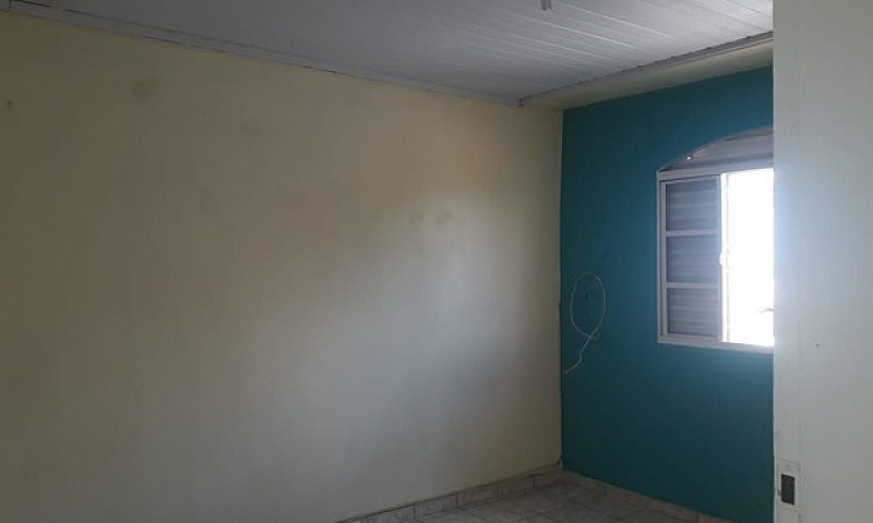 Aluga-Se Casa Em Sam...