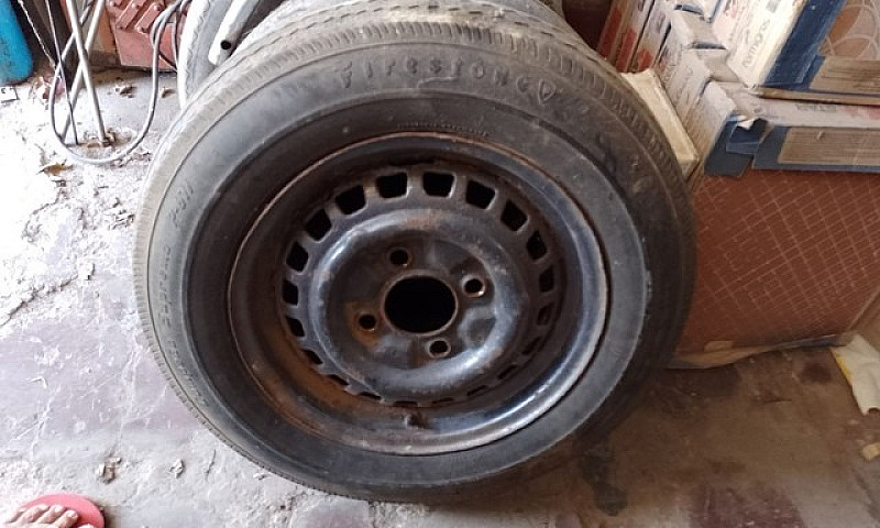Vendo Pneus...