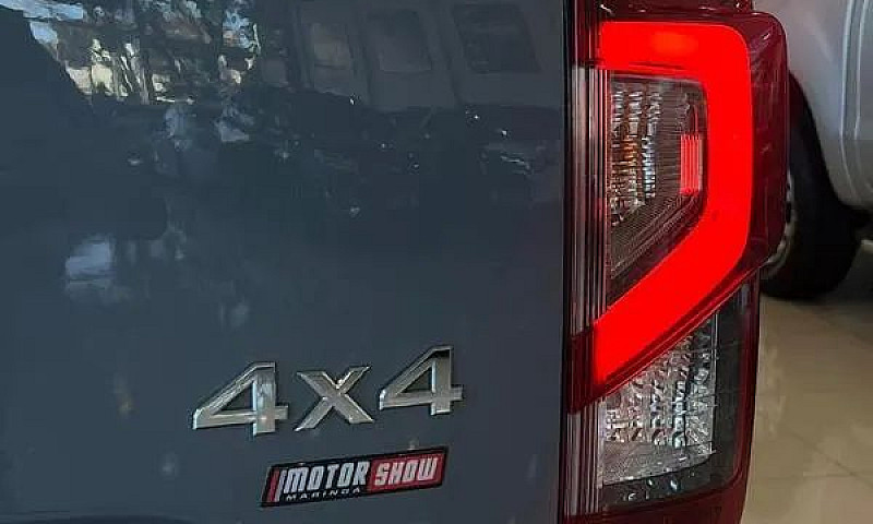 Nissan Frontier Pro ...