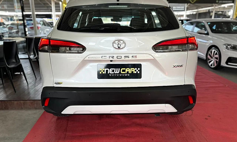 Toyota Corolla Cross...
