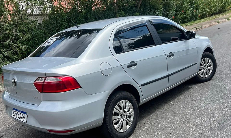Volkswagen Voyage Tr...