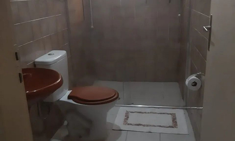 Quarto Para Moça - A...