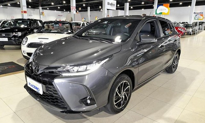Toyota Yaris Hb Xls ...