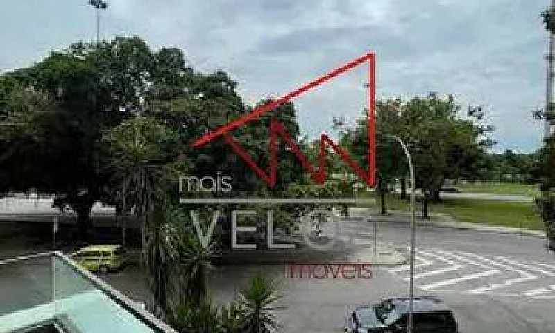 Apartamento-À Venda-...