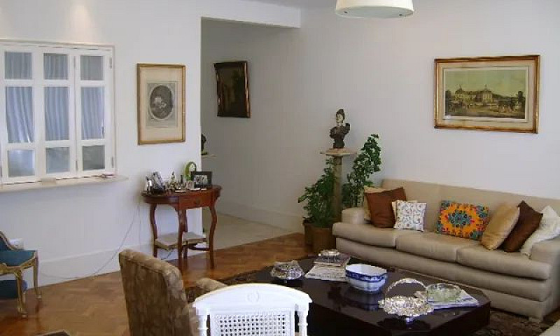 Morar Com Luxo E Con...
