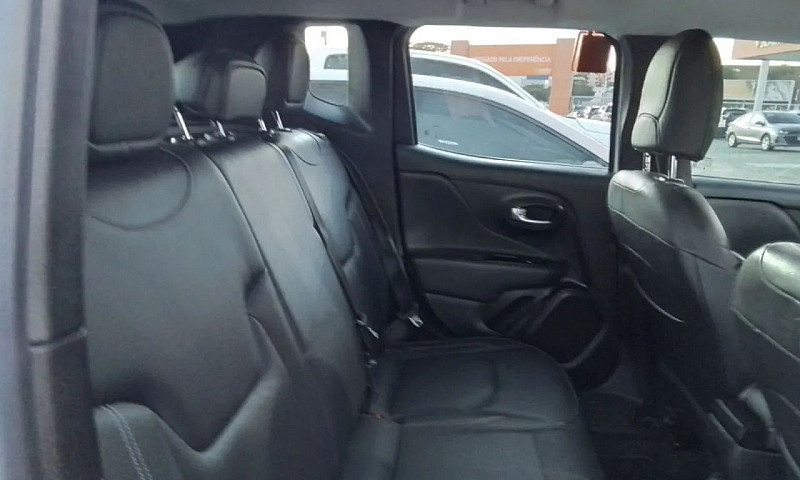 Jeep Renegade 2023 1...