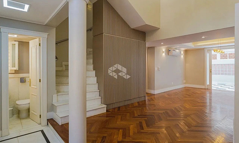 Belíssima Casa Em Co...