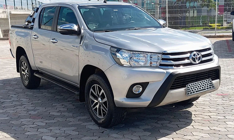 Toyota Hilux Cd Sr 4...
