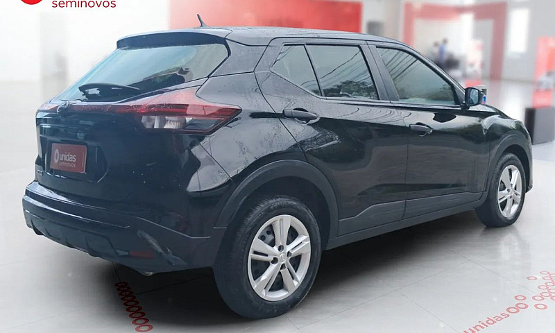 Nissan Kicks Active ...