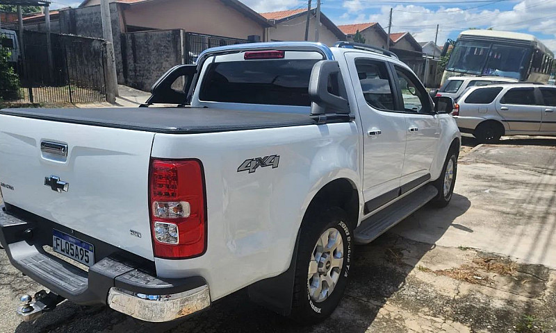 Chevrolet S10 Pick-U...
