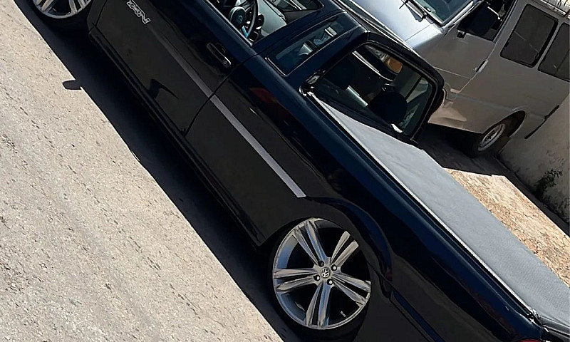 Volkswagen Saveiro 1...