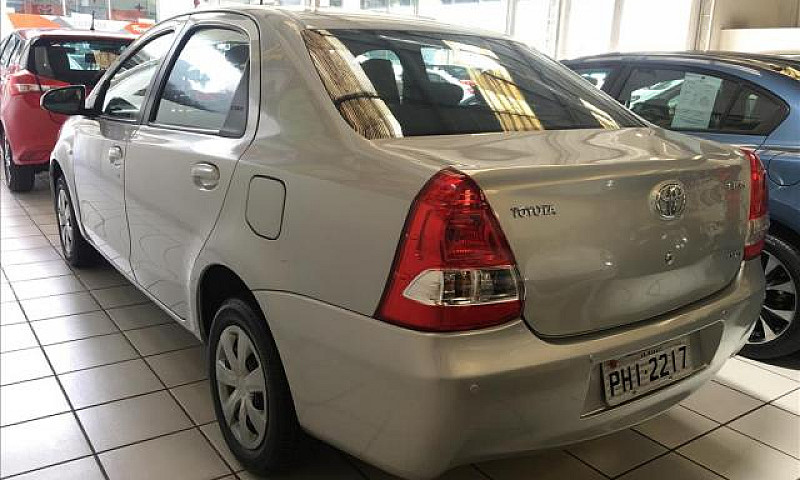 Toyota Etios 1.5 Xs ...