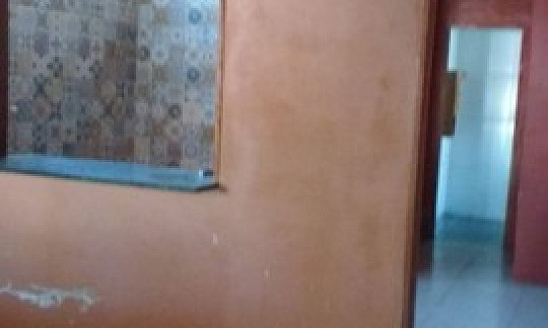 Aluga-Se Casa Em São...