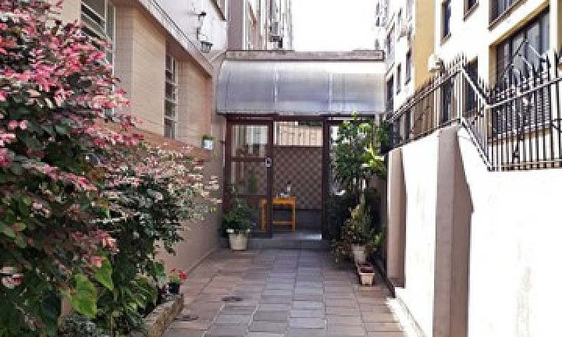 Residential / Kitnet...