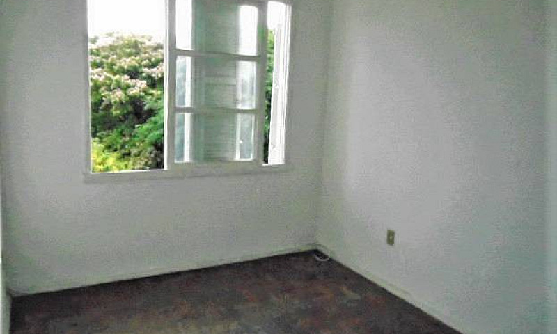 Apto De 2 Quartos Ju...