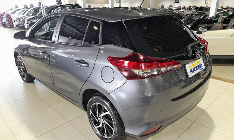 Toyota Yaris Hb Xls ...