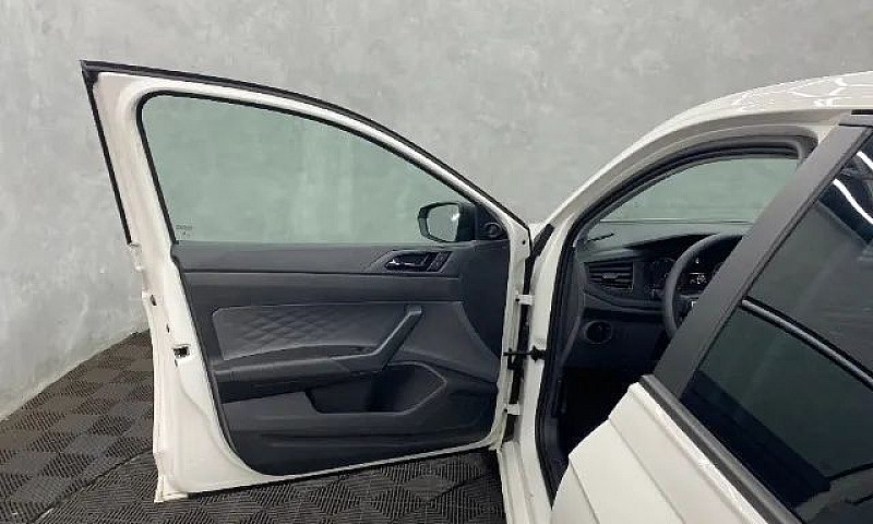 Volkswagen Polo 2023...