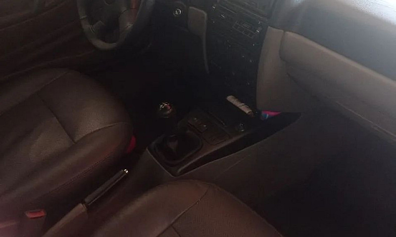 Volkswagen Santana 2...