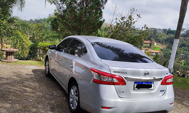 Nissan Sentra Sv 2.0...
