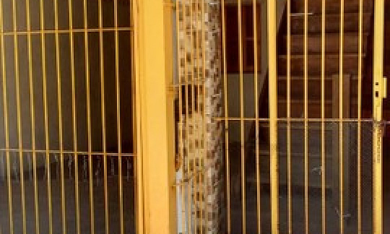 Aluga-Se Casa Em São...