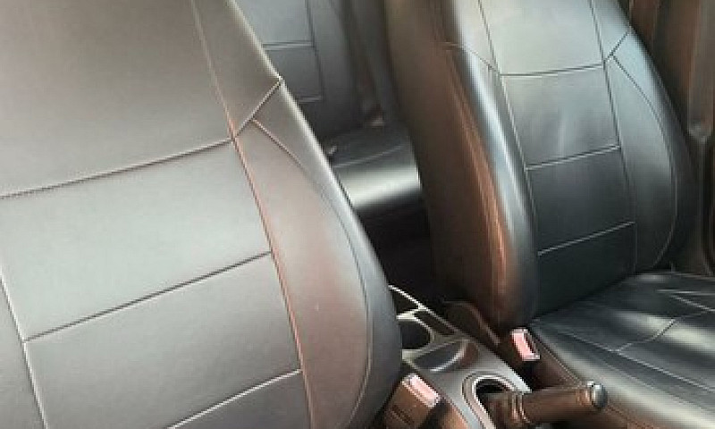 Ford Fiesta Se Sedan...