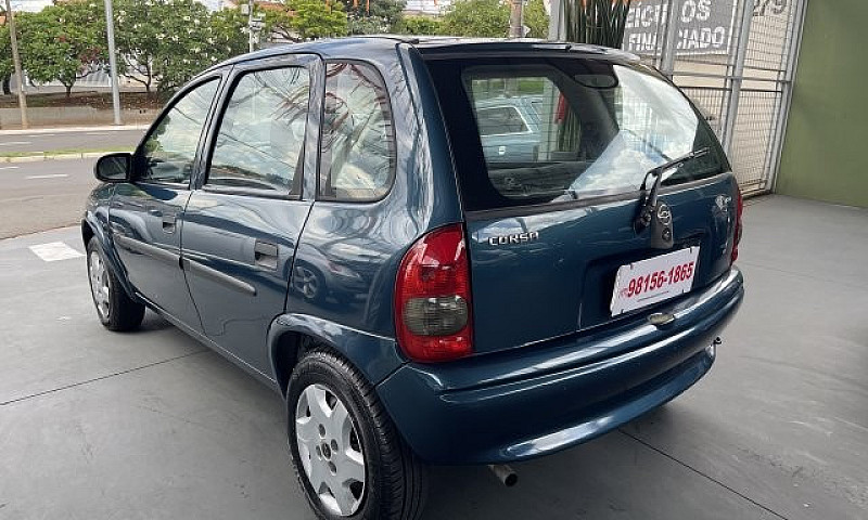 Chevrolet Corsa Hatc...