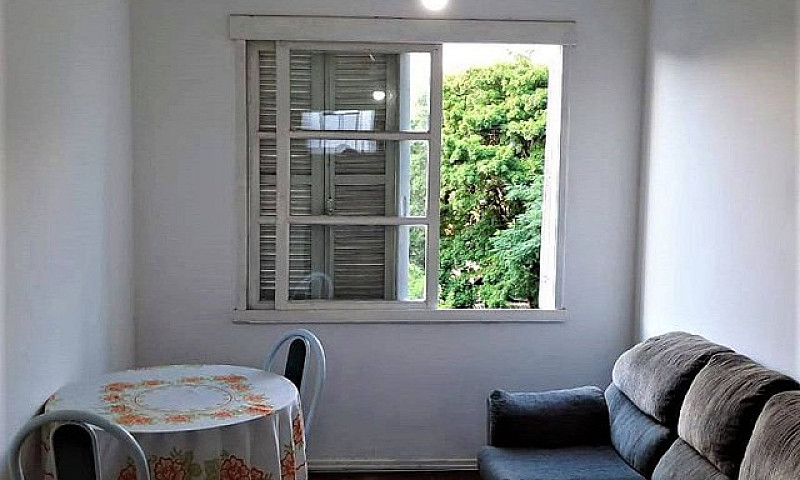 Apto De 2 Quartos Ju...