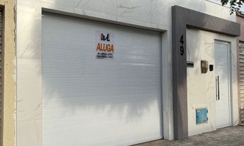 Belíssima Casa Próxi...