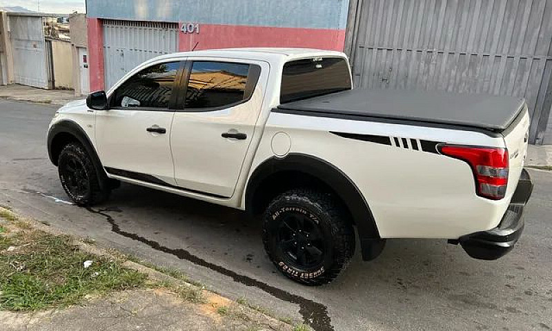 L200 Triton Outdoor ...