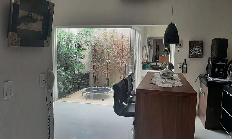 Casa A Venda...