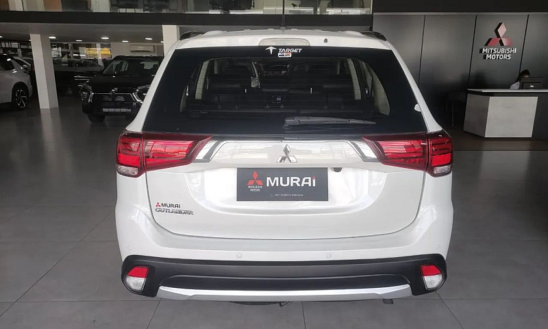 Mitsubishi Outlander...