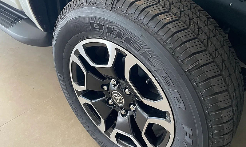 Toyota Hilux Cd Srx ...