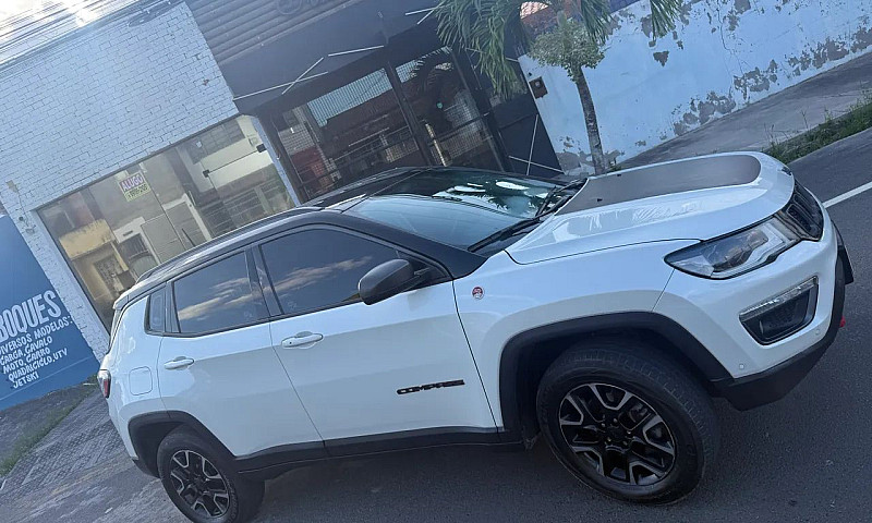 Jeep Compass Trailha...