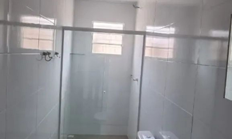 Excelente Residência...